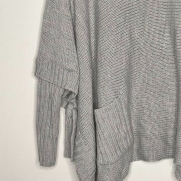 Alga Womens S/M Gray Knit Poncho Sweater Oversized Pockets Boho Boxy Open Sides - Picture 4 of 14